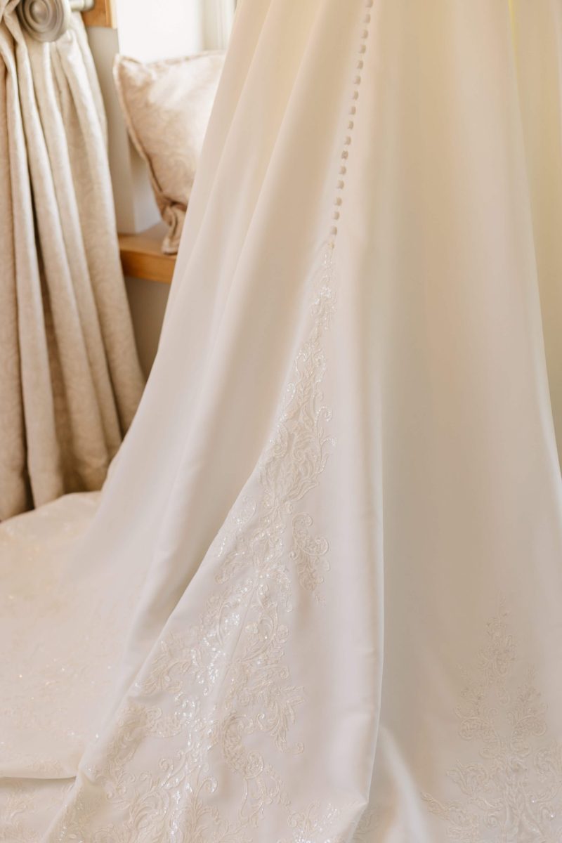 bridal prep at cider mill barn Warwickshire wedding venue