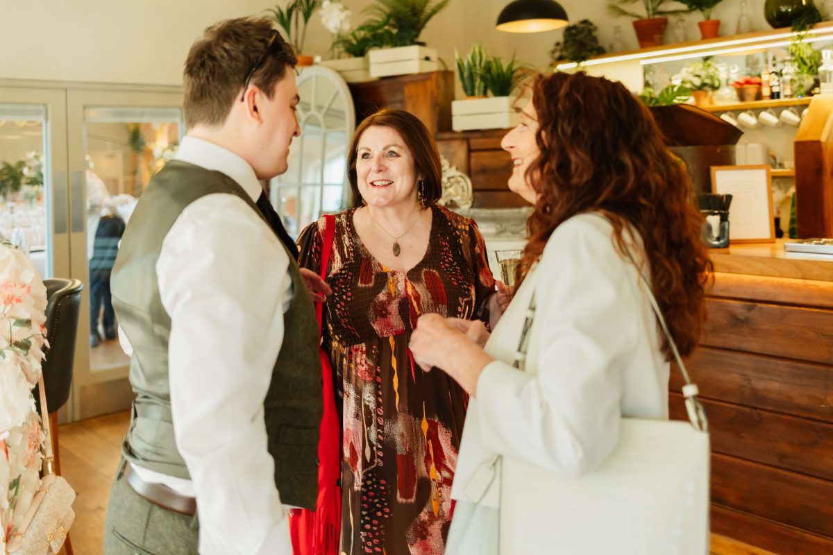 candid guest photography at cider mill barn